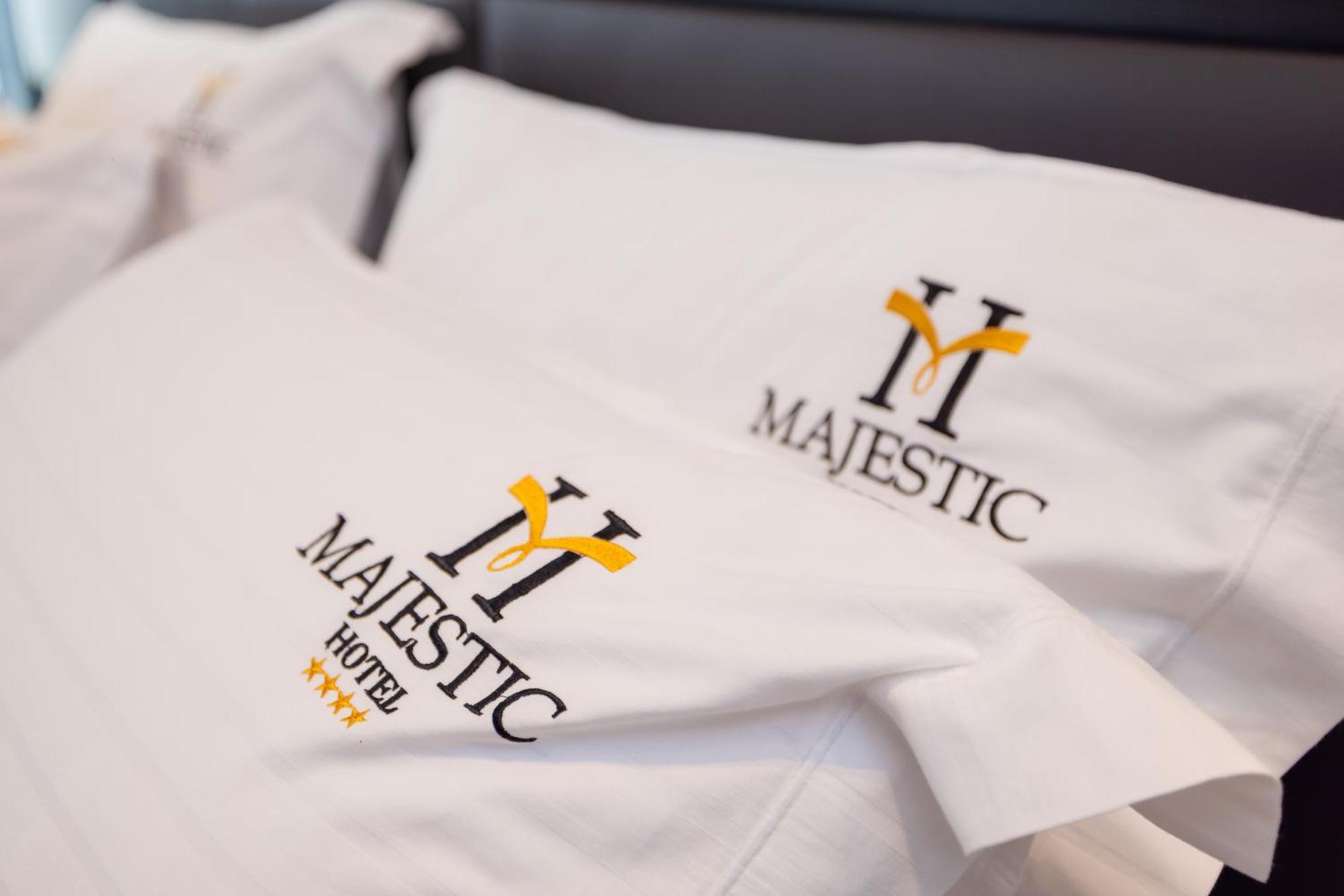 Hotel Majestic Radhimë المظهر الخارجي الصورة