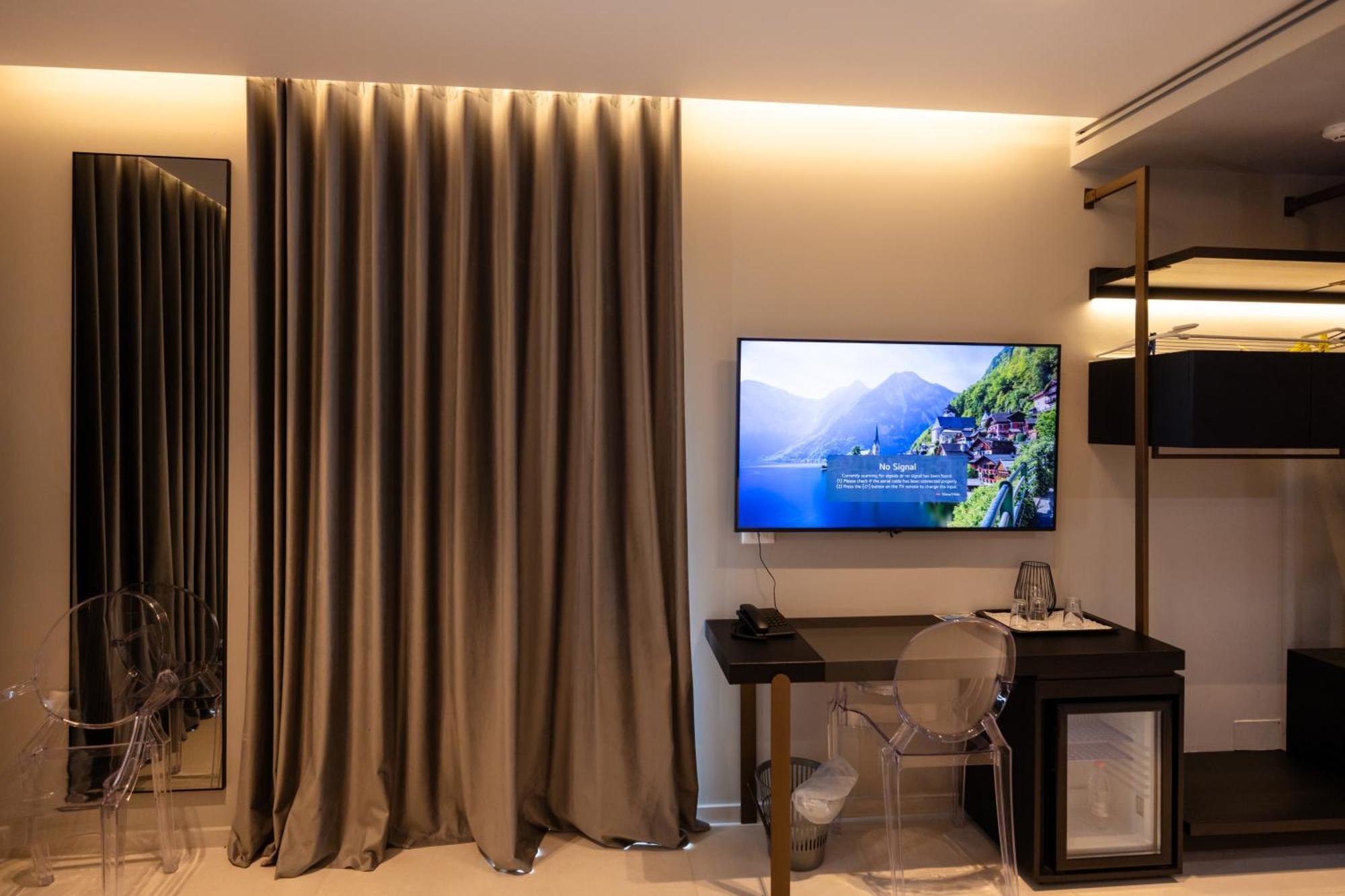 Hotel Majestic Radhimë المظهر الخارجي الصورة